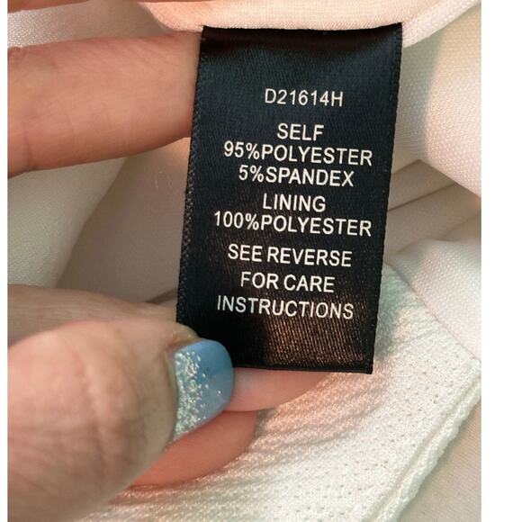 Aakaa white asymmetrical sleeveless halter party body con dress size Medium - Picture 4 of 15